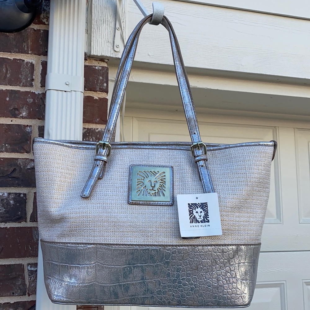 Anne Klein shoulder Bag